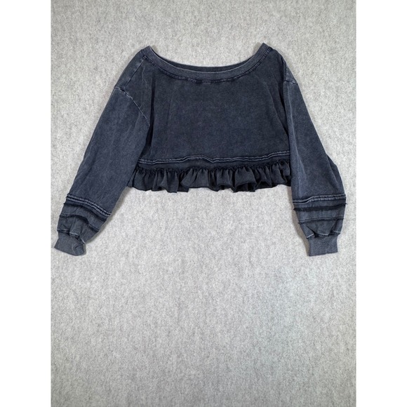 Tops - k159. Acid Wash Black Cropped Ruffle Hem Sweatshirt Large Long Sleeve Scoop Neck